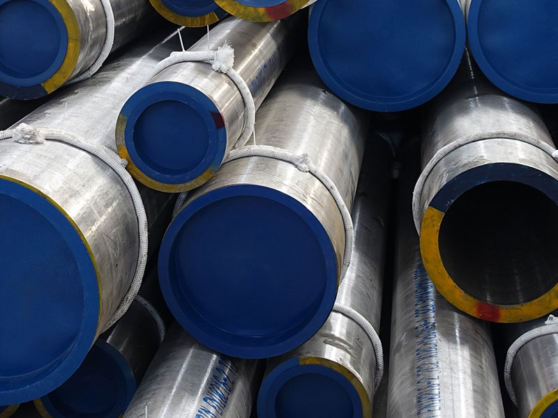 Manufacturer of Alloy Steel Pipe